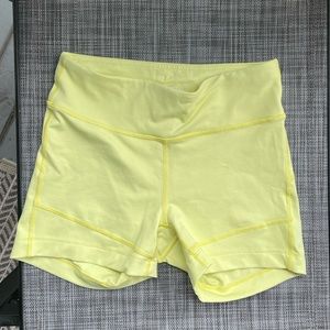 Outdoor Voices 3.5” Move Free Shorts Small NWOT